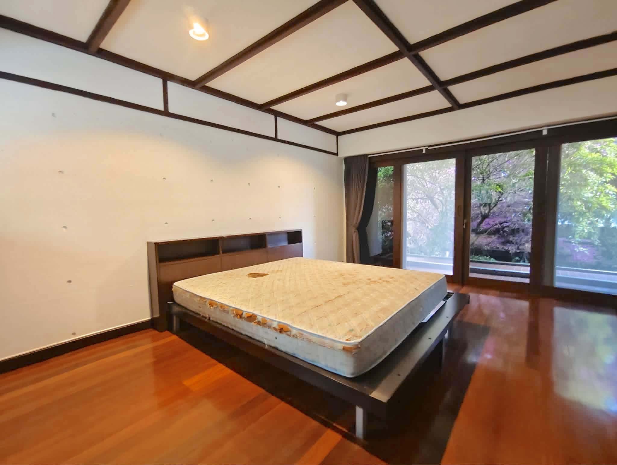 2 Bedroom Pet-Friendly House Phrom Phong 4