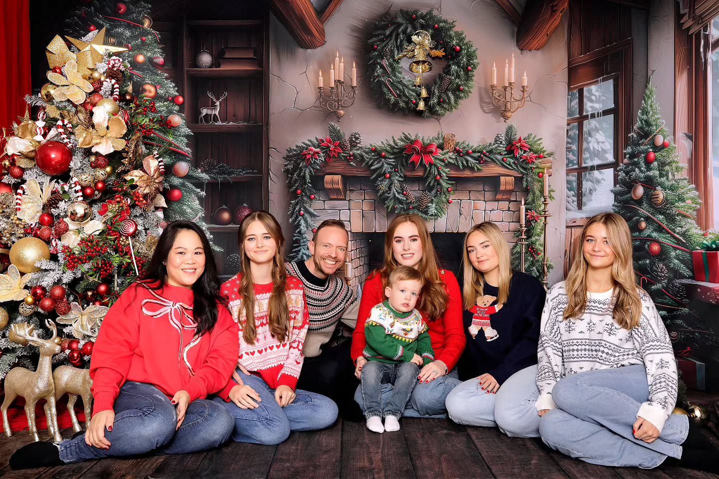 Celebrate your bond with a professional Christmas family photos in Dubai by Mahvin Photography, crafted with warmth and emotion.