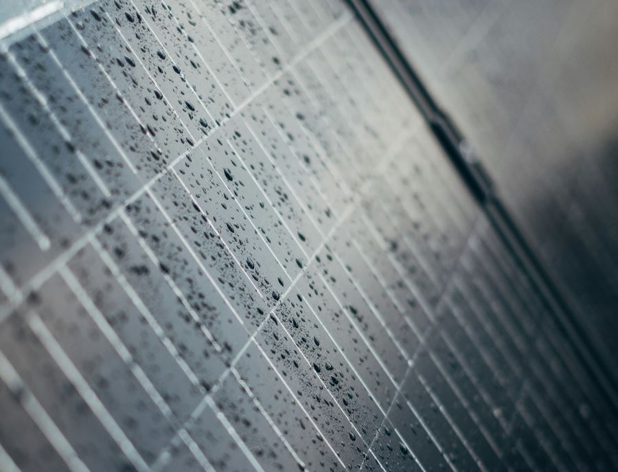 Panouri fotovoltaice curate primavara