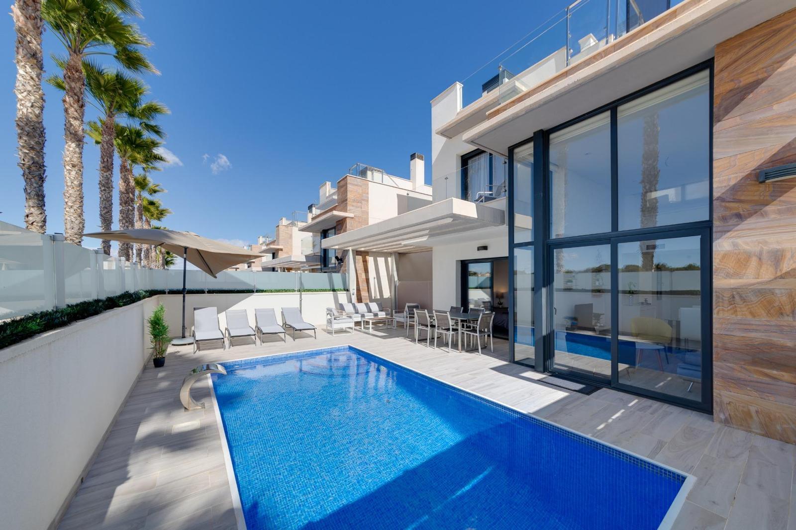Commercial unit for sale in Lomas de Cabo Roig — 14