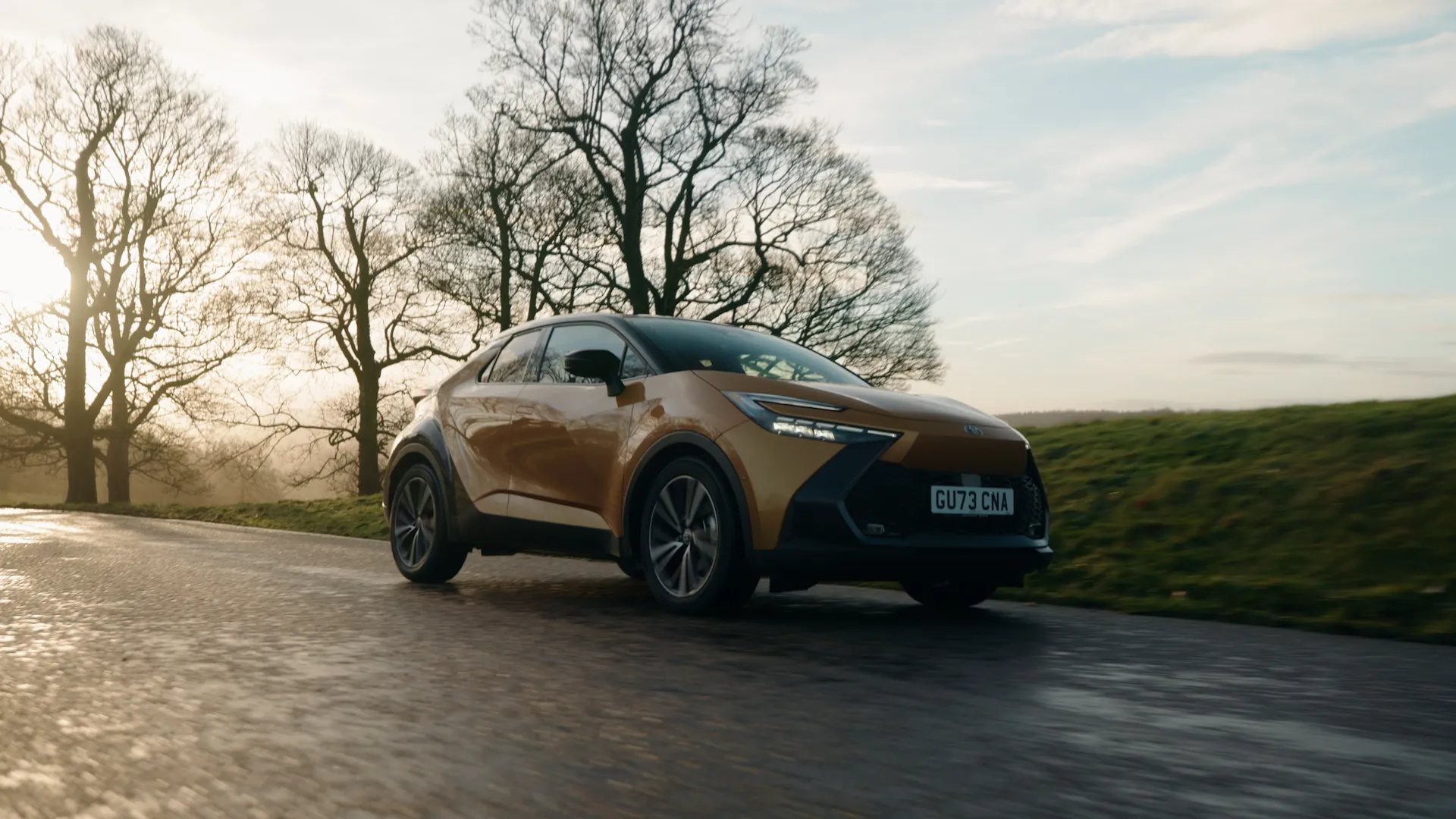 Man wearing VR glasses