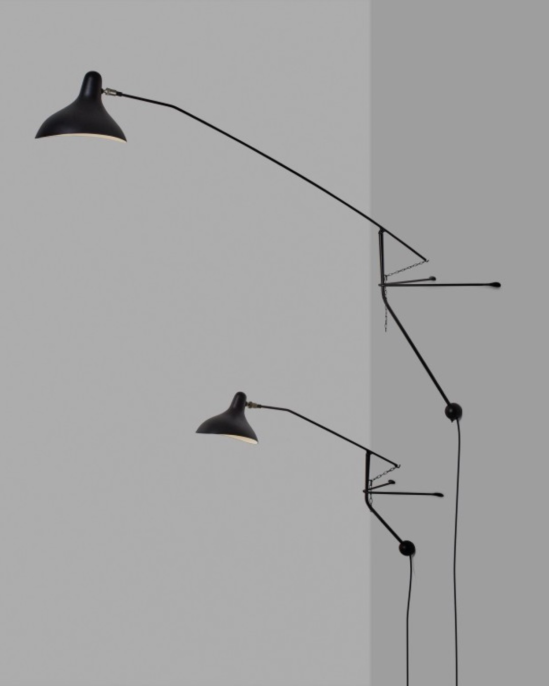DCW éditions, Mantis wall lamp