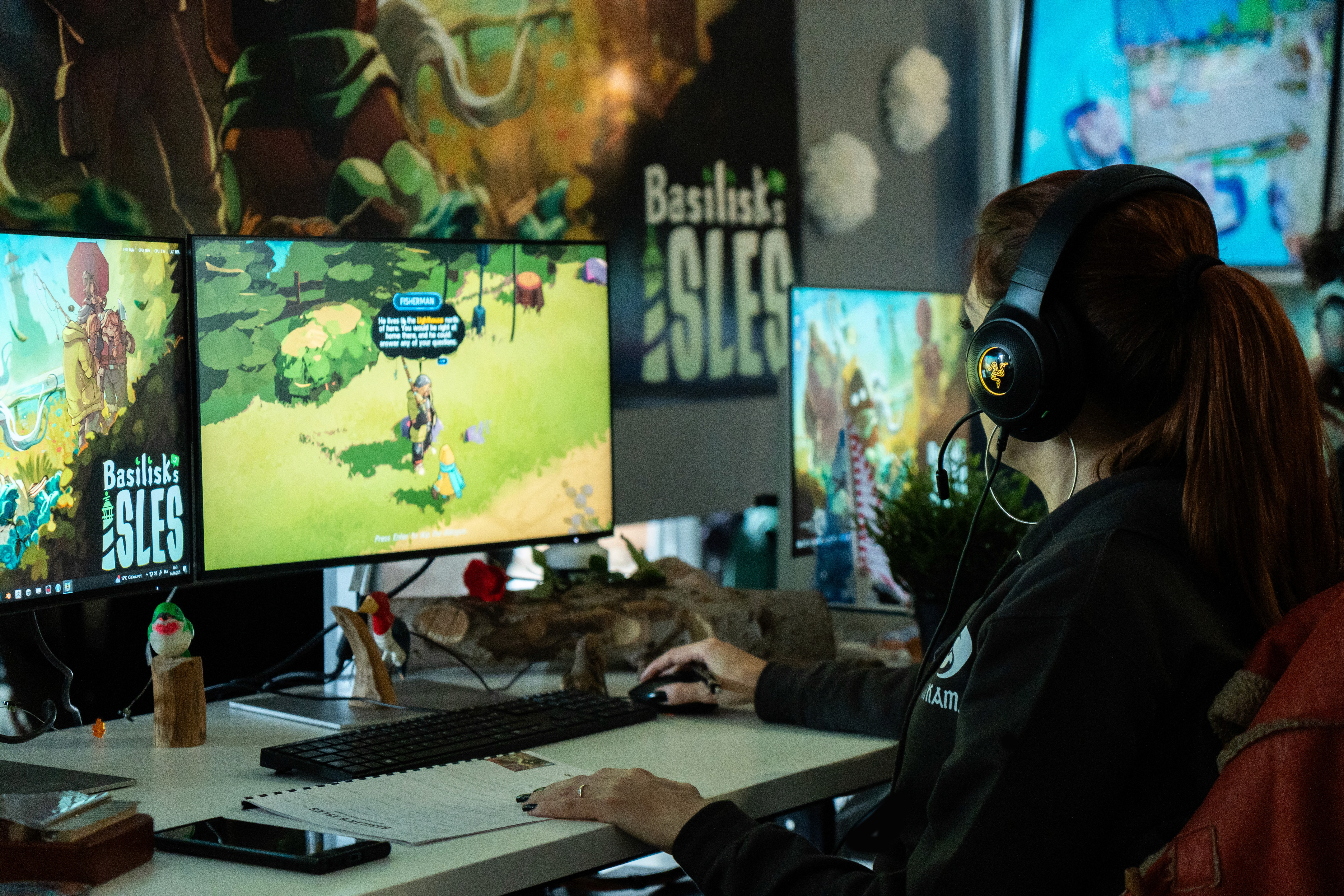 Etudiante devant un ordinateur game art