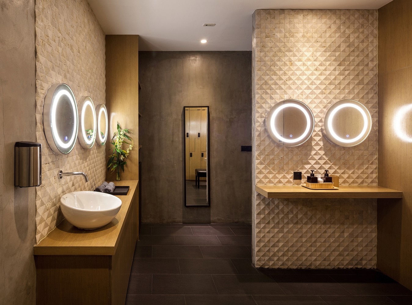 Image of Minimalist interior