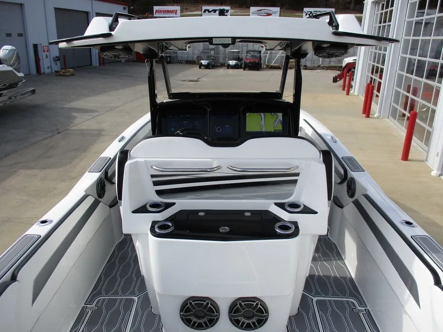 Boat thumbnail 10