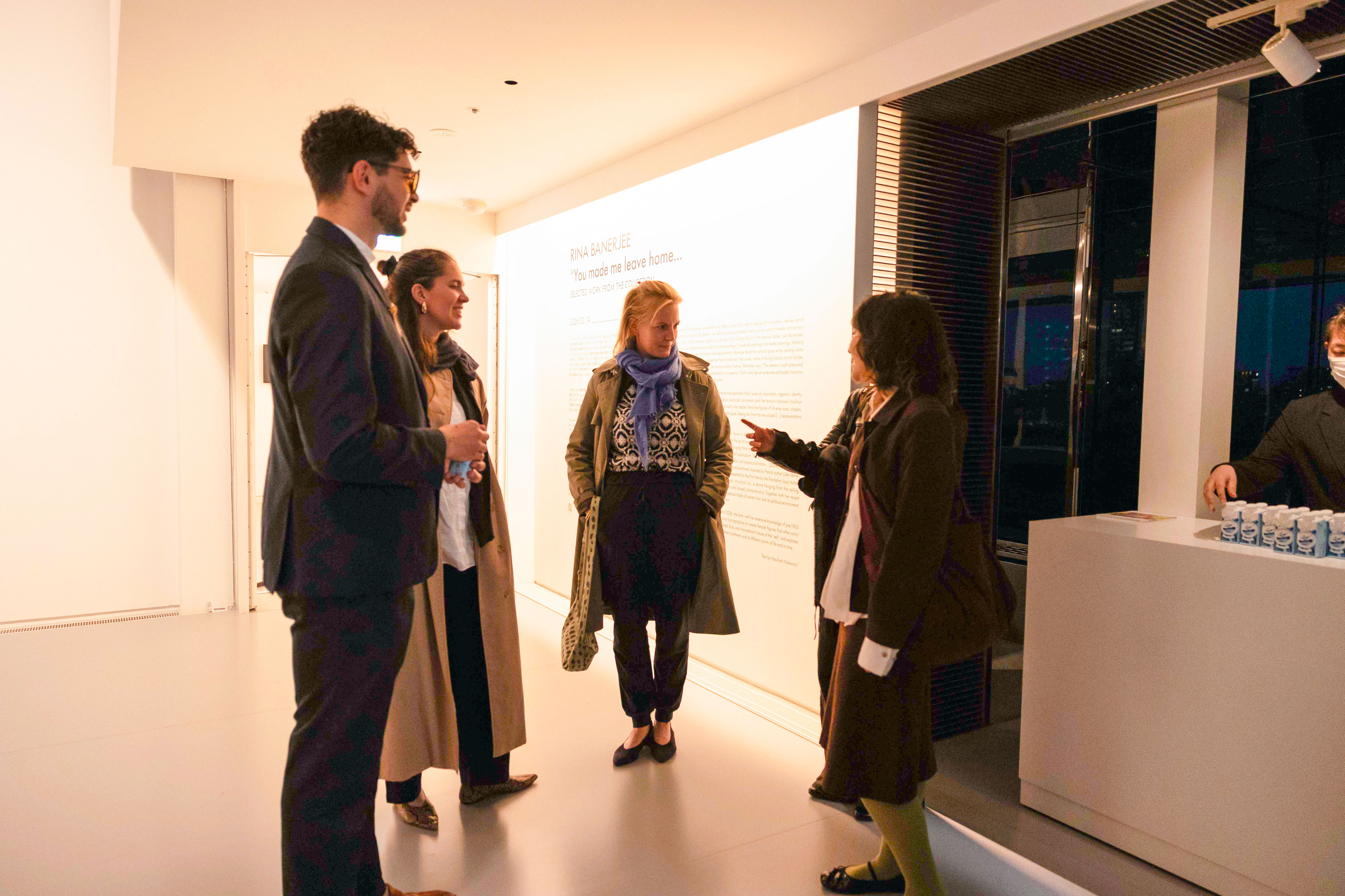 Entrepreneurs engaging in a lively discussion during a Bizz Buzz networking event.