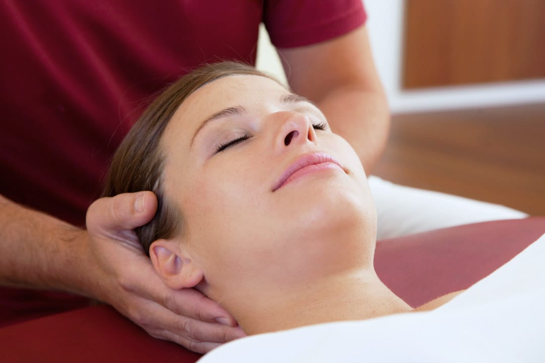 Manuelle Therapie – mobilisierende Handgriffe