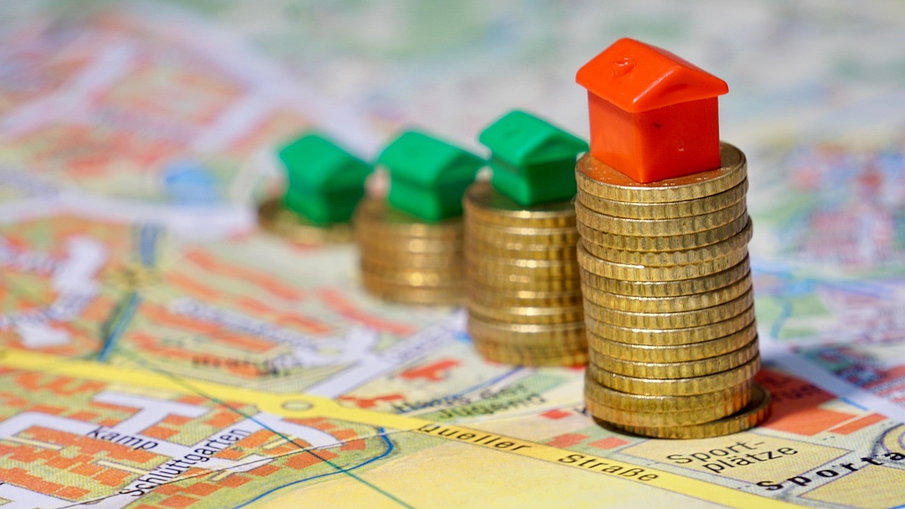real-estate,-market,-prices,-money,-euro,-houses,-worth,-increasing,-purchase,-m - hobbyfotograf08 (pixabay)