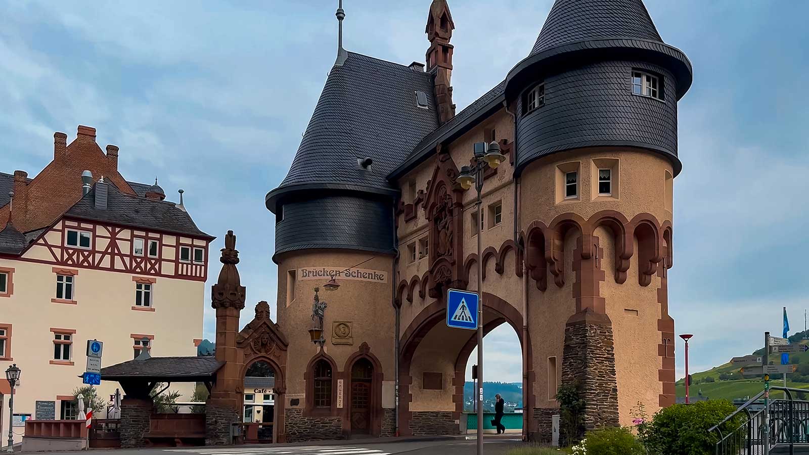 Fassadenreinigung für kulturelle Einrichtungen