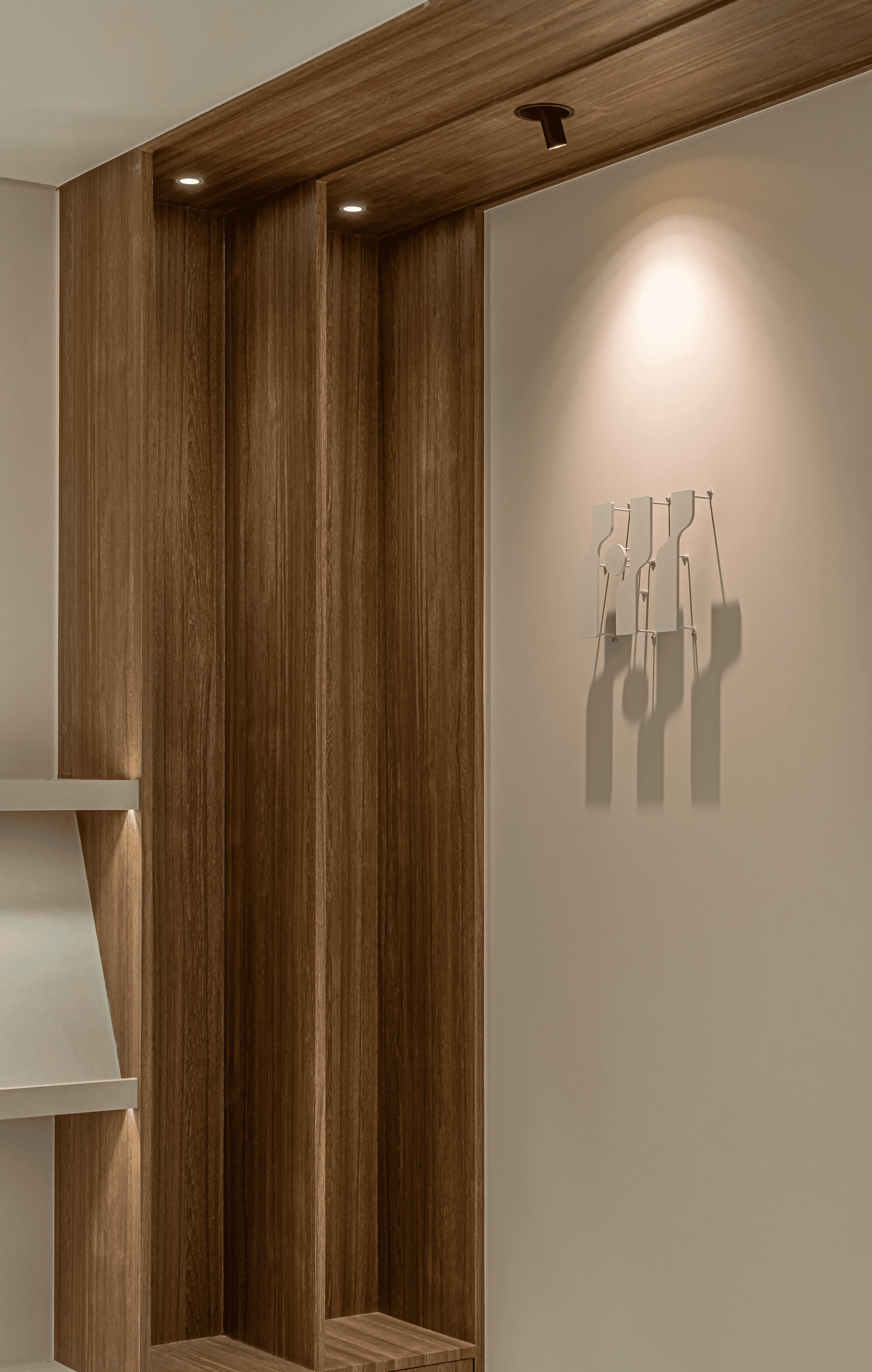 서울삼성의원 내부의 벽에 심볼이 장식되어 있다.