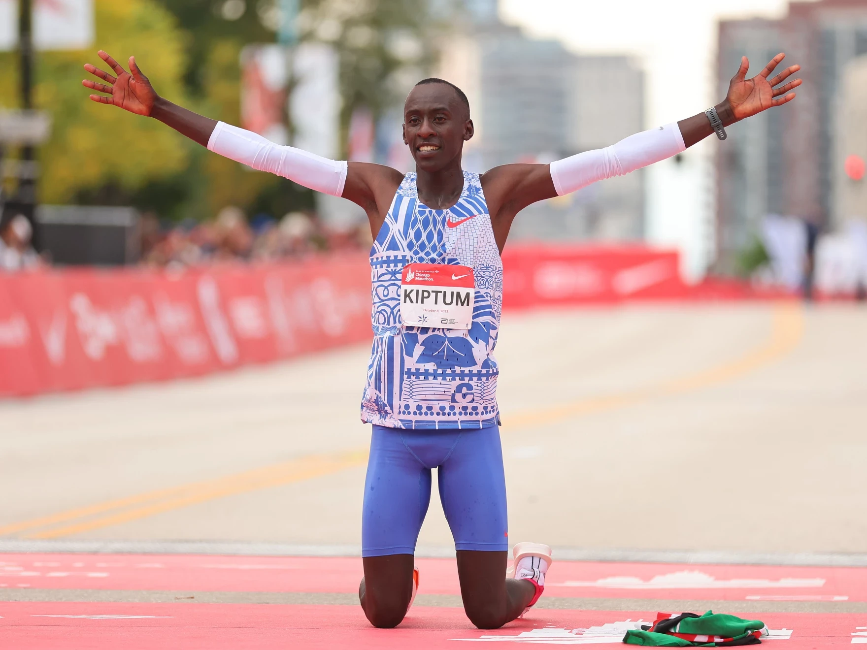 kelvin kiptum chicago marathon world record