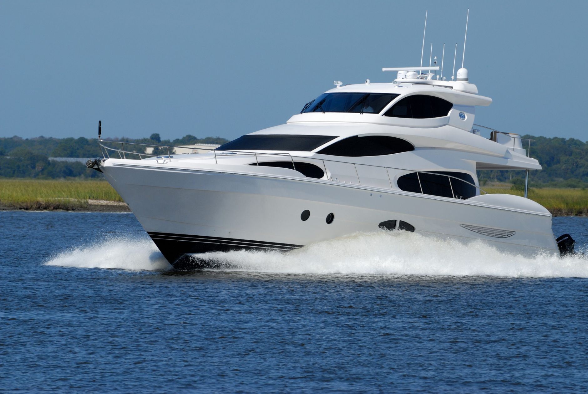 Schaefer Yachts impressiona no São Paulo Boat Show com frota de iates de luxo e novo modelo de 26 metros