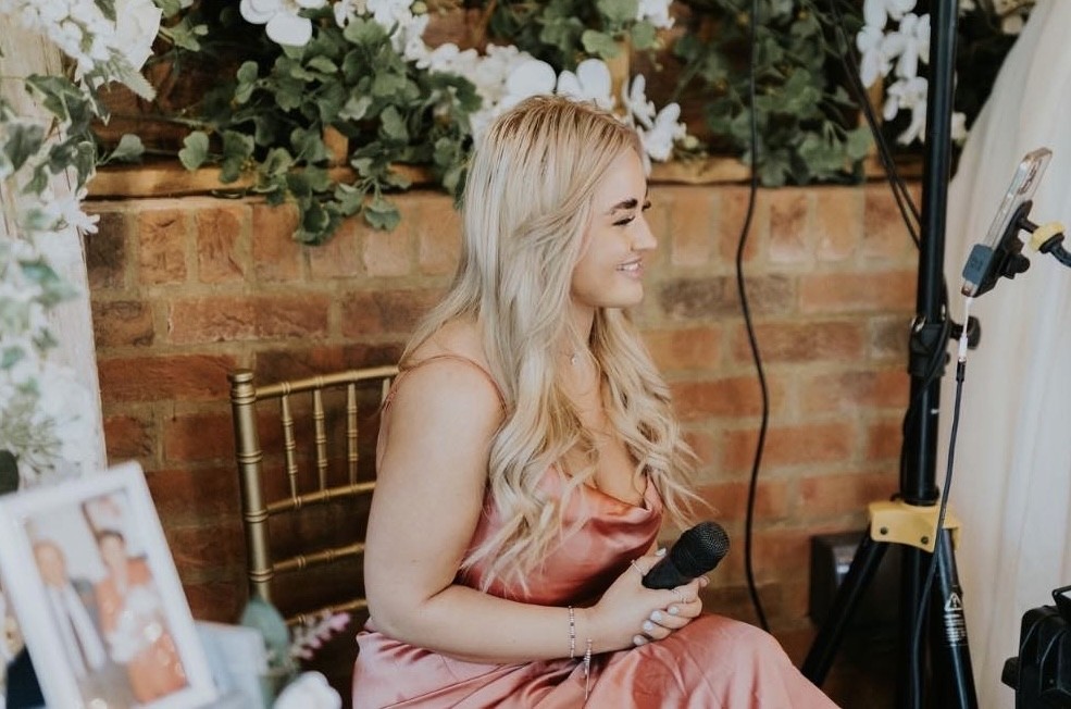 Amber Beckinsale Vocalist 2