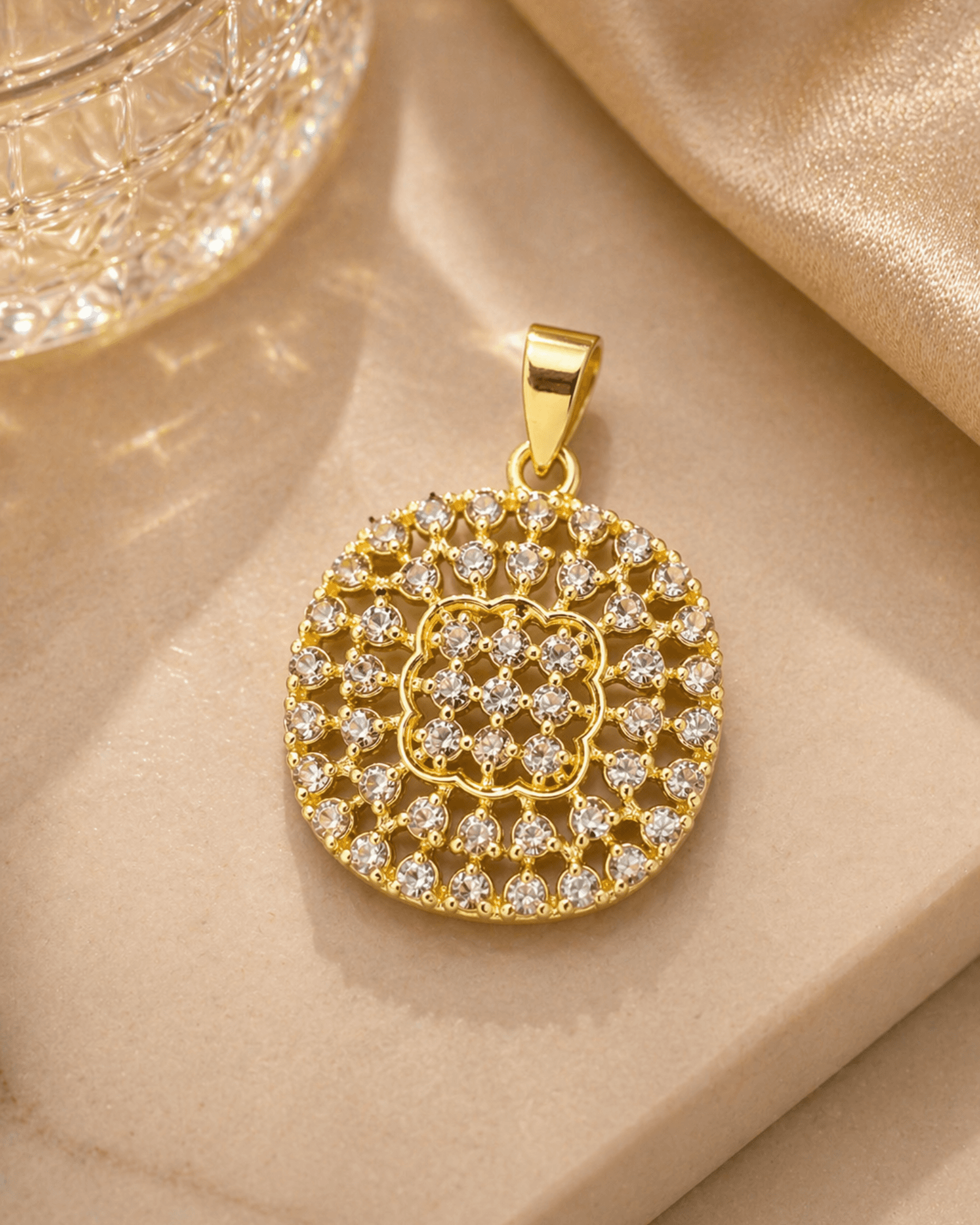 Pure dazzle uncut diamond pendant