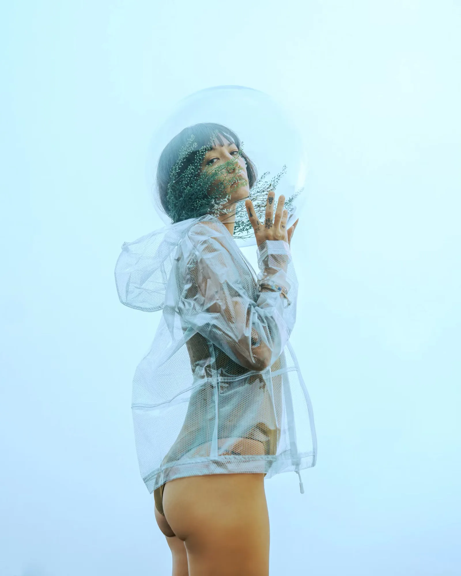 Earthling — project image 05 by Roman Olinchuk. 香港攝影、創意影像及視覺敘事作品。