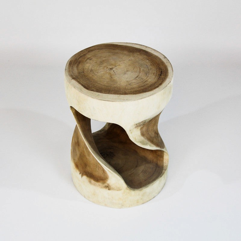 Stool Pilin en bois de suar massif