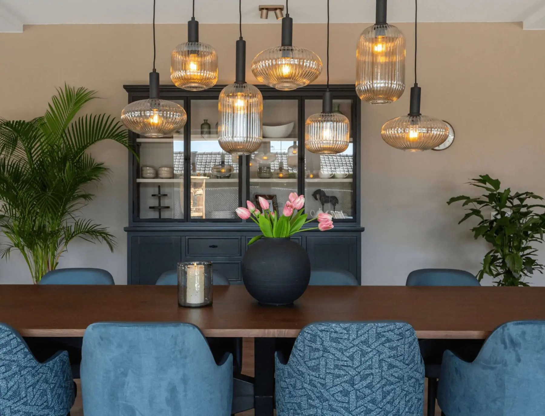 Eetkamer in ouderenzorglocatie in Leidsche Rijn