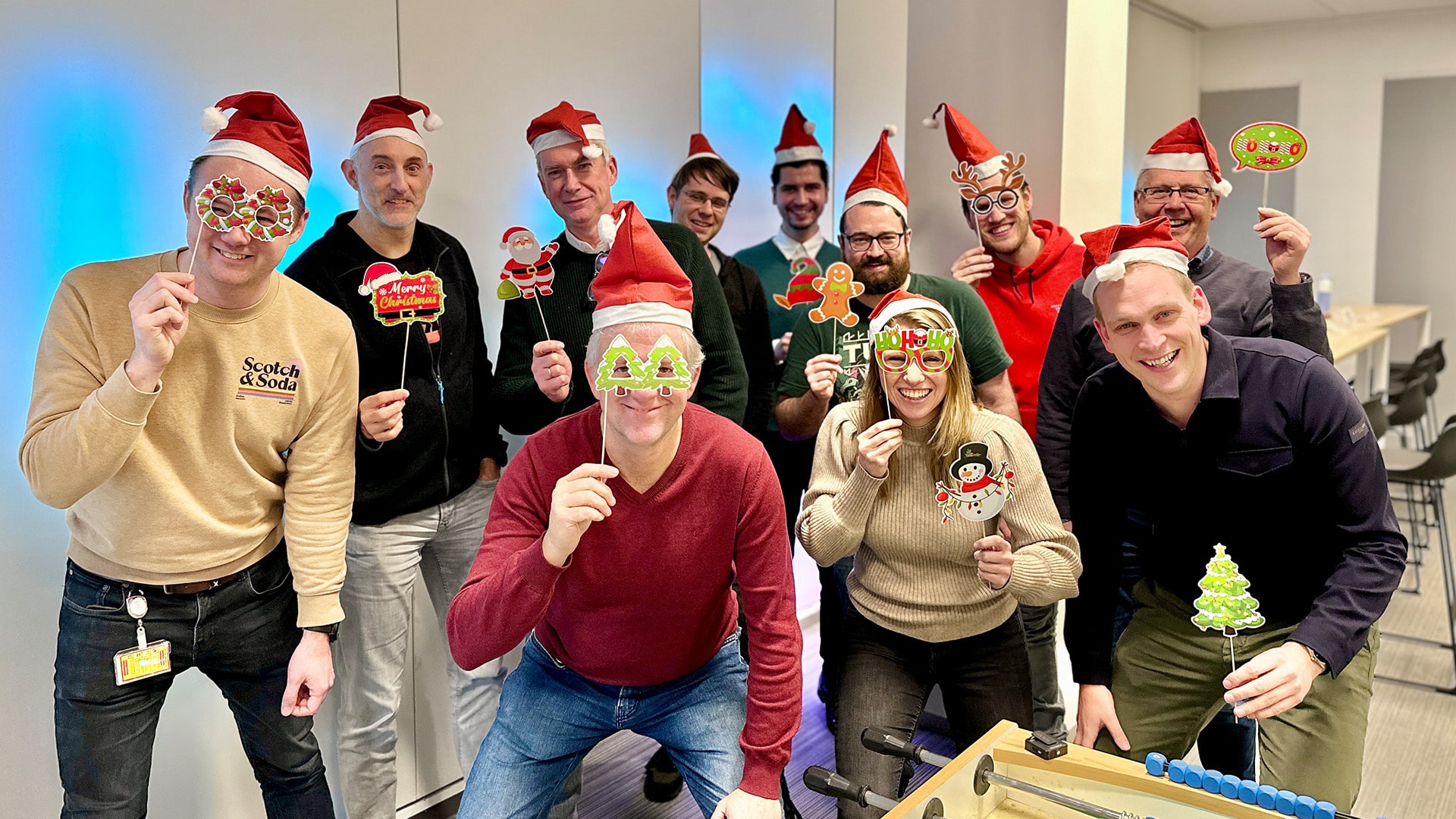 Sensorfy Team opnemen videokaart voor kerst - No Boring Brands