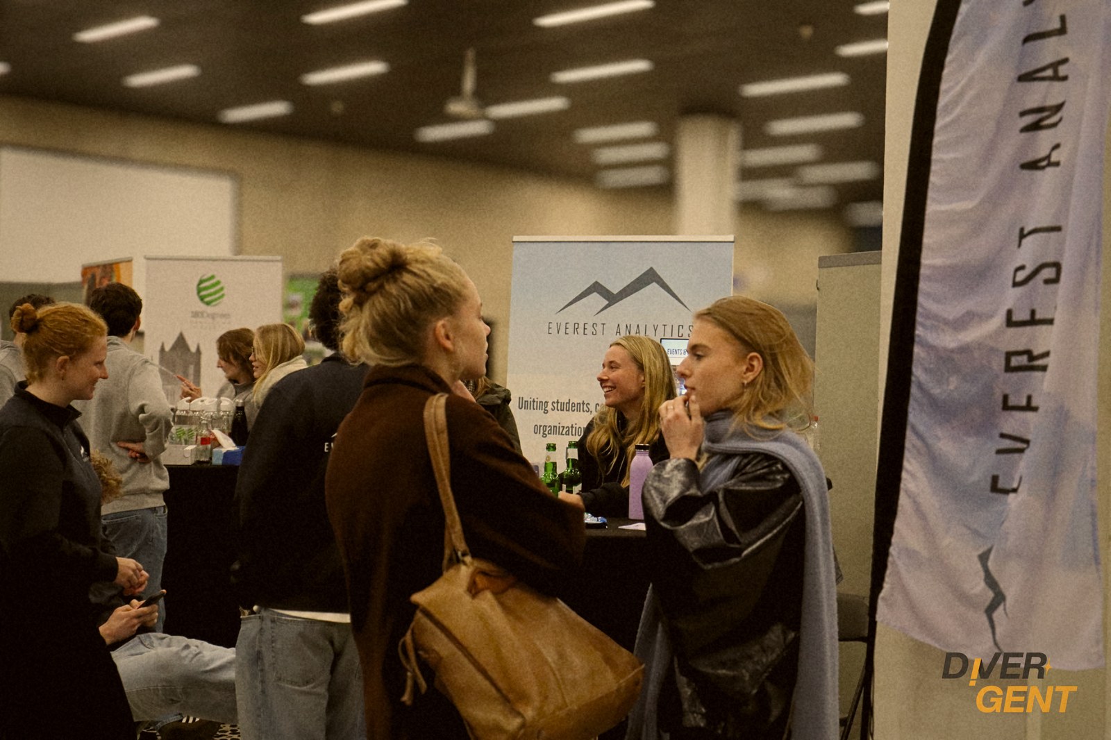 STUDENT TEAM FAIR — photo 26