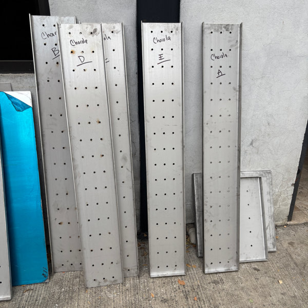 Dobles perforado de acero inoxidable toluca steelsign