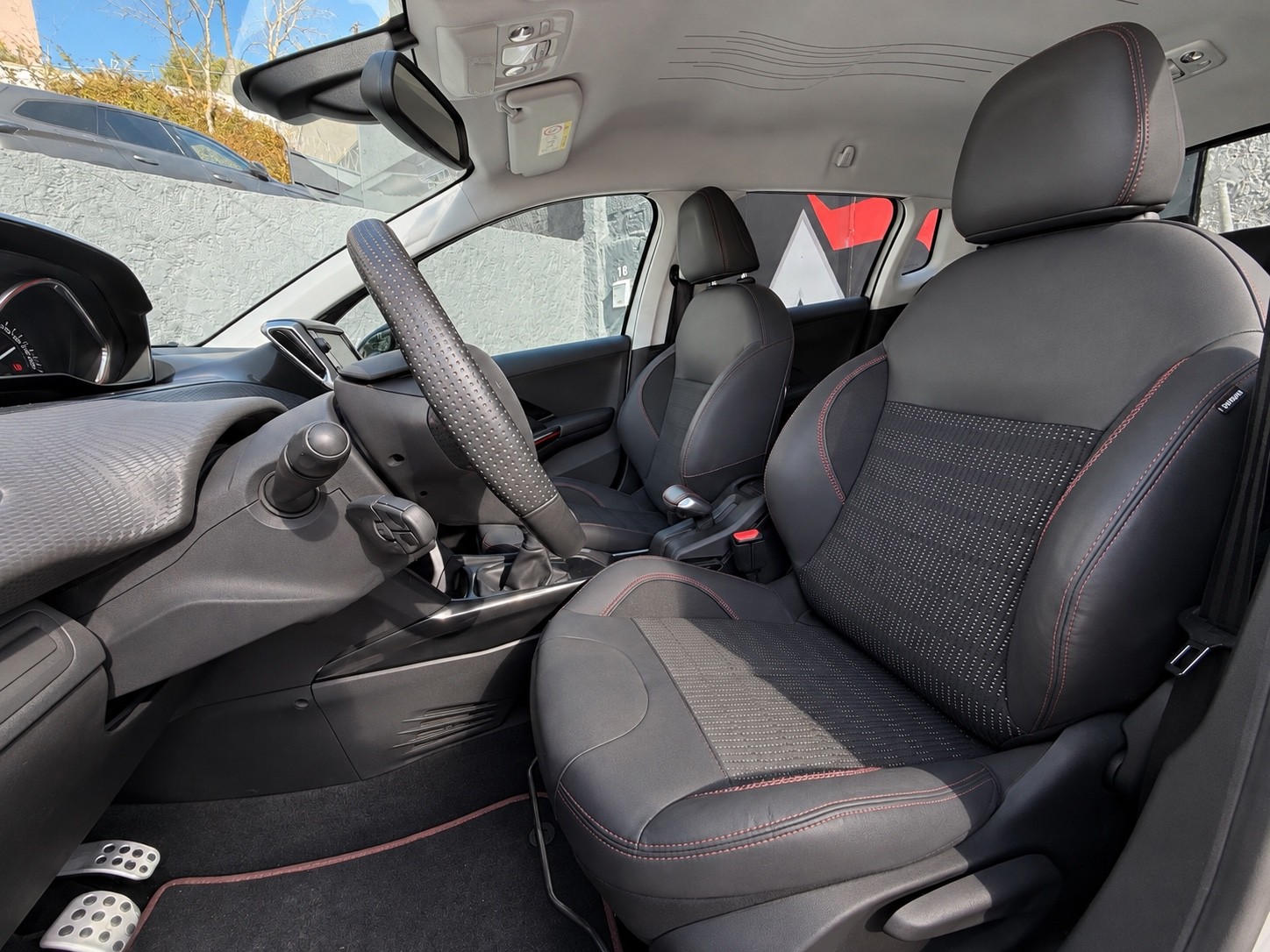 Peugeot 2008 GT Line — fotografia 6