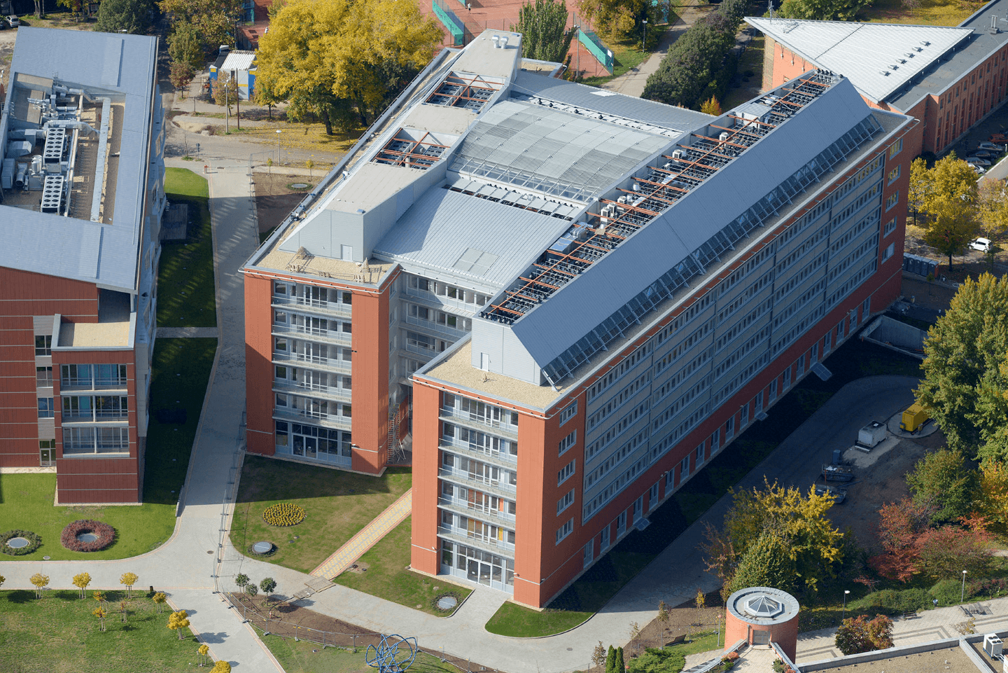 A bird’s-eye view of the building of the Research Centre for Natural Sciences