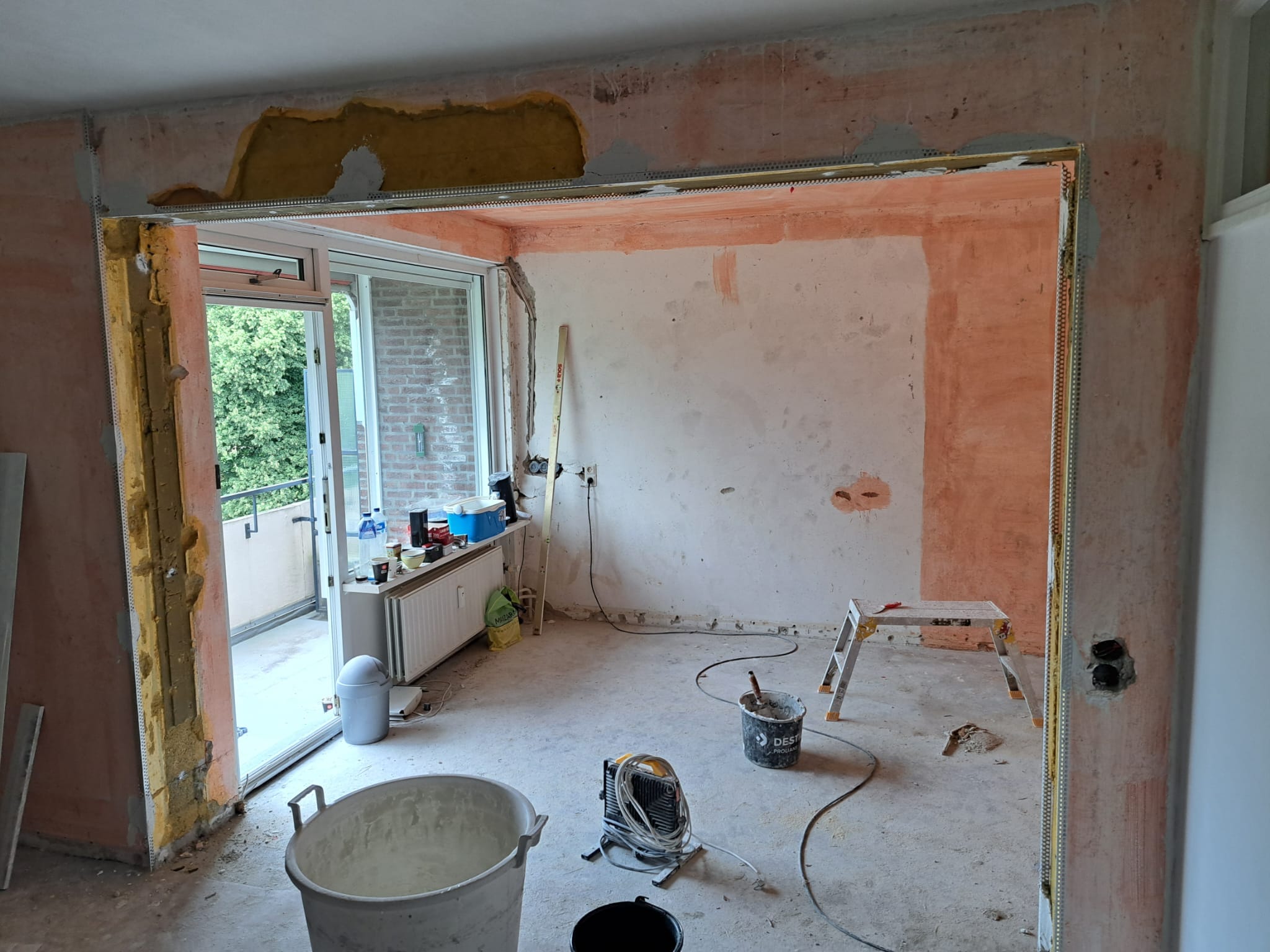 Dusa-Klussenbedrijf-stukadoor-werkzaamheden-Maastricht-stucwerk