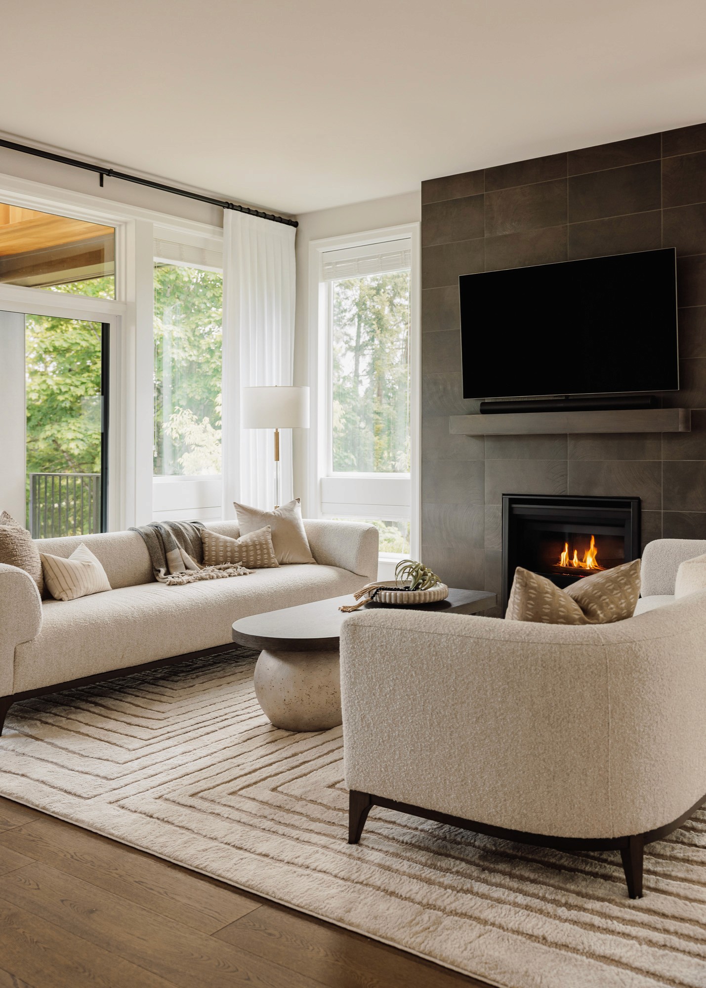 We’re so excited to share details from The Norkirk House: Living Room –– one of our favorite interior design + professional organizing projects in Kirkland, WA.
