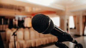 Conférencier