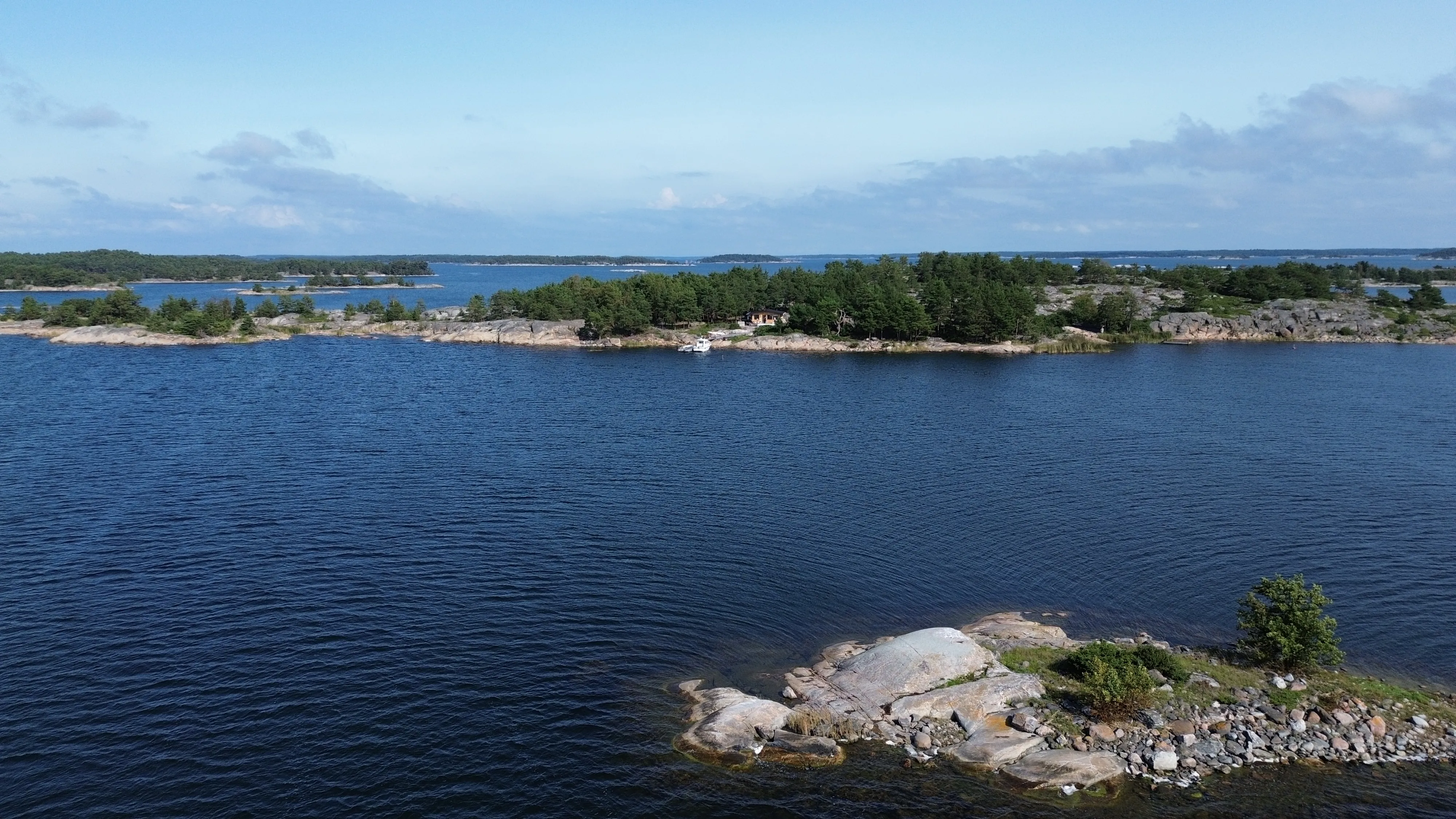 Hogobb island aerial view