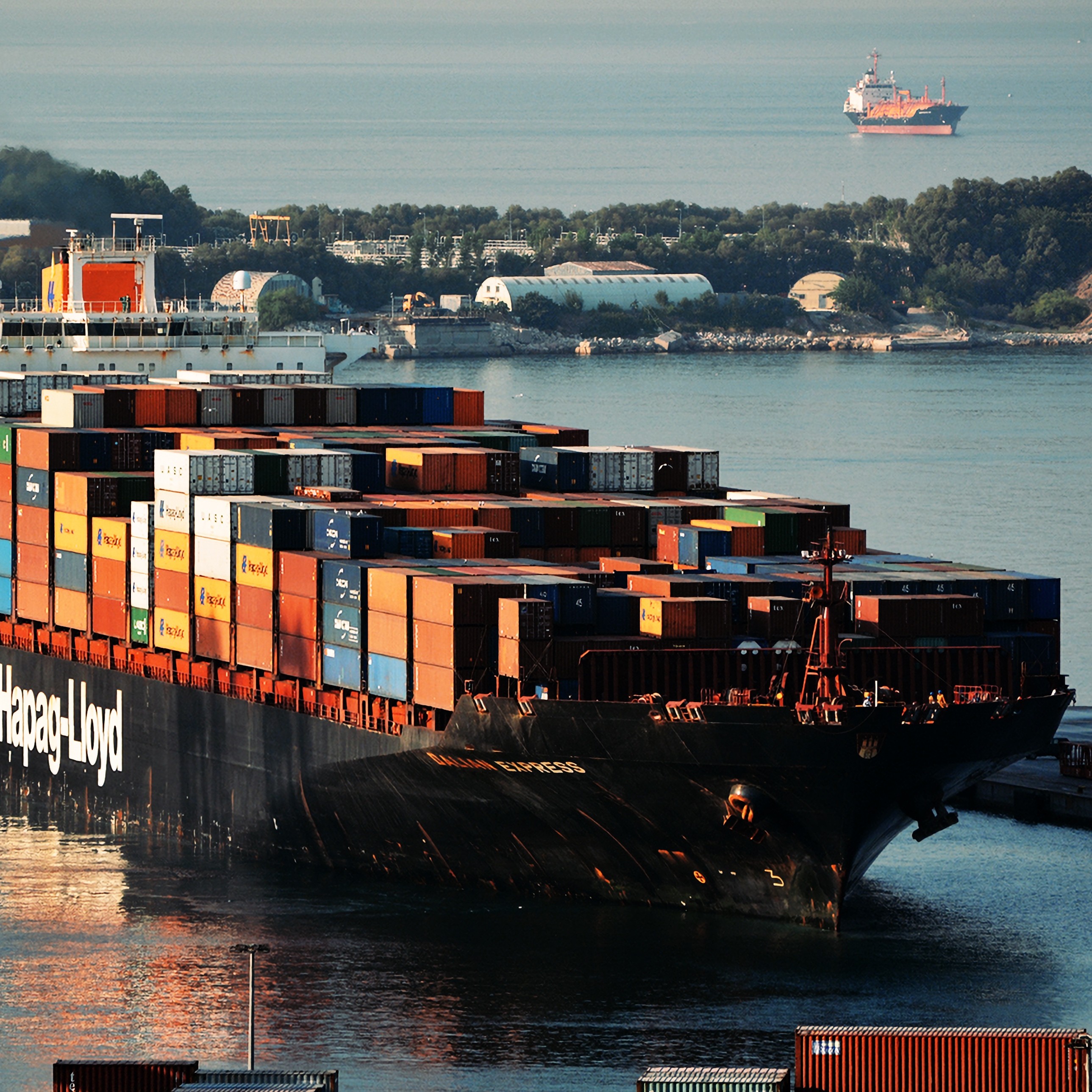 MV DALIAN EXPRESS Container Ship