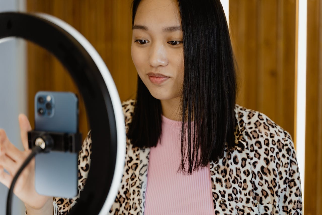 Smartphone with ring light