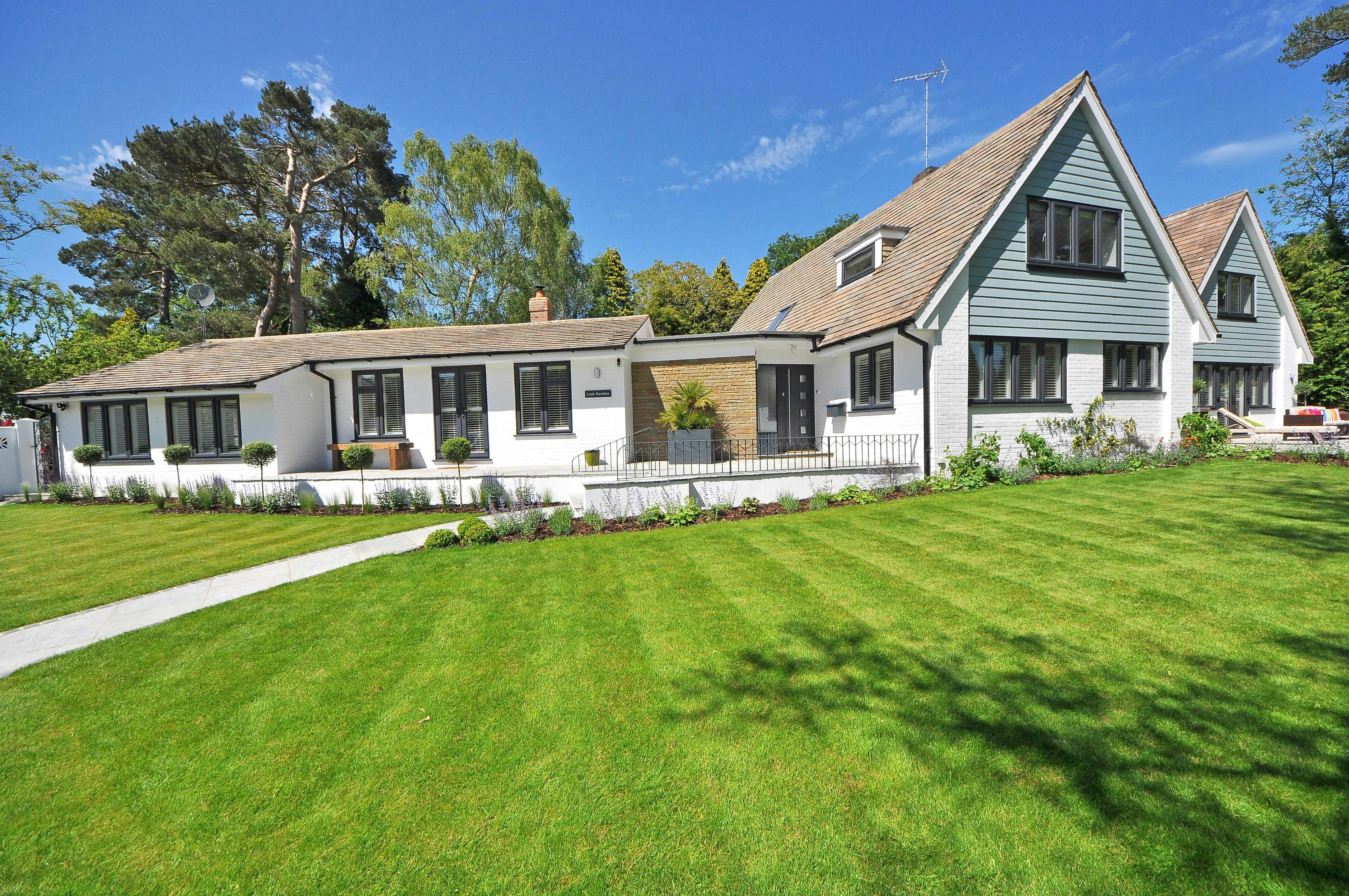 Two-storey mortgage house