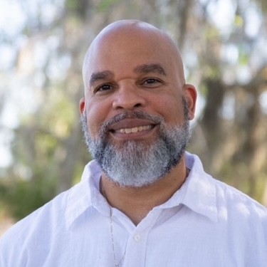 A profile photo of Deac