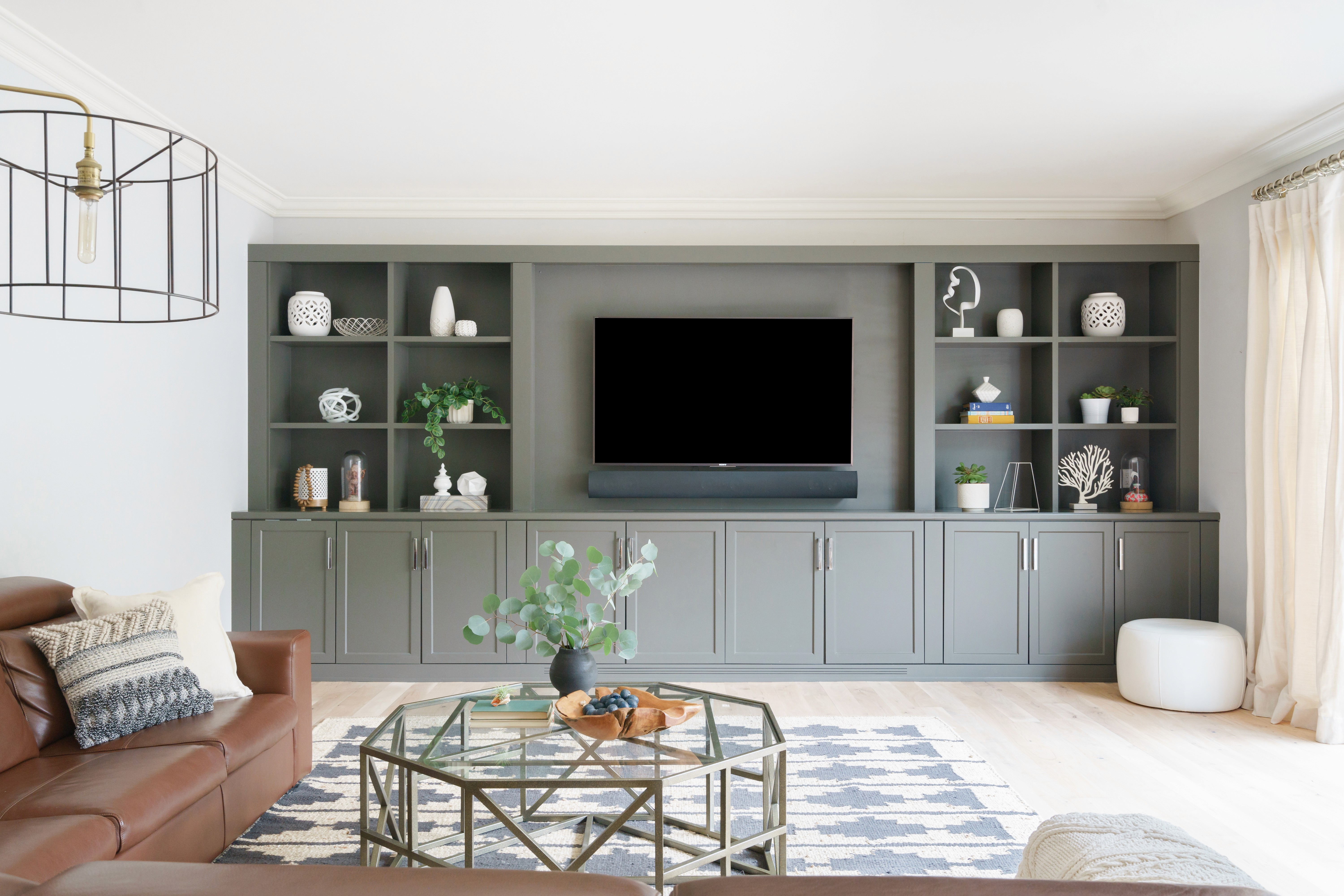 Transitional refresh living room by Ventura & Los Angeles interior designer Jubilee Interiors