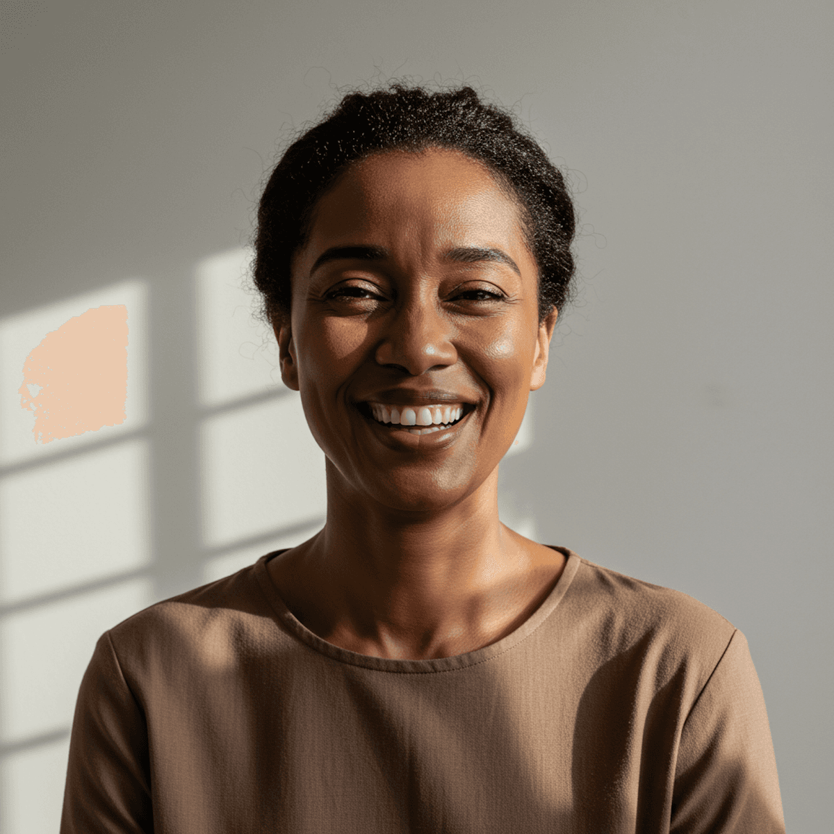 woman wearing black crew-neck shirt