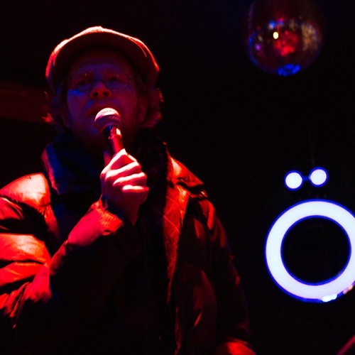 Traditio Live Hauveli Dubsurfer Cafe Terassi