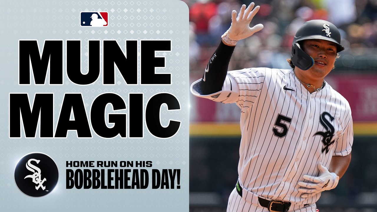 Munetaka Murakami homers on bobblehead day