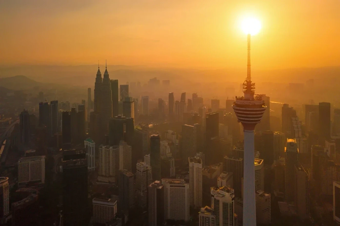 kuala-lumpur-skyline-sunset