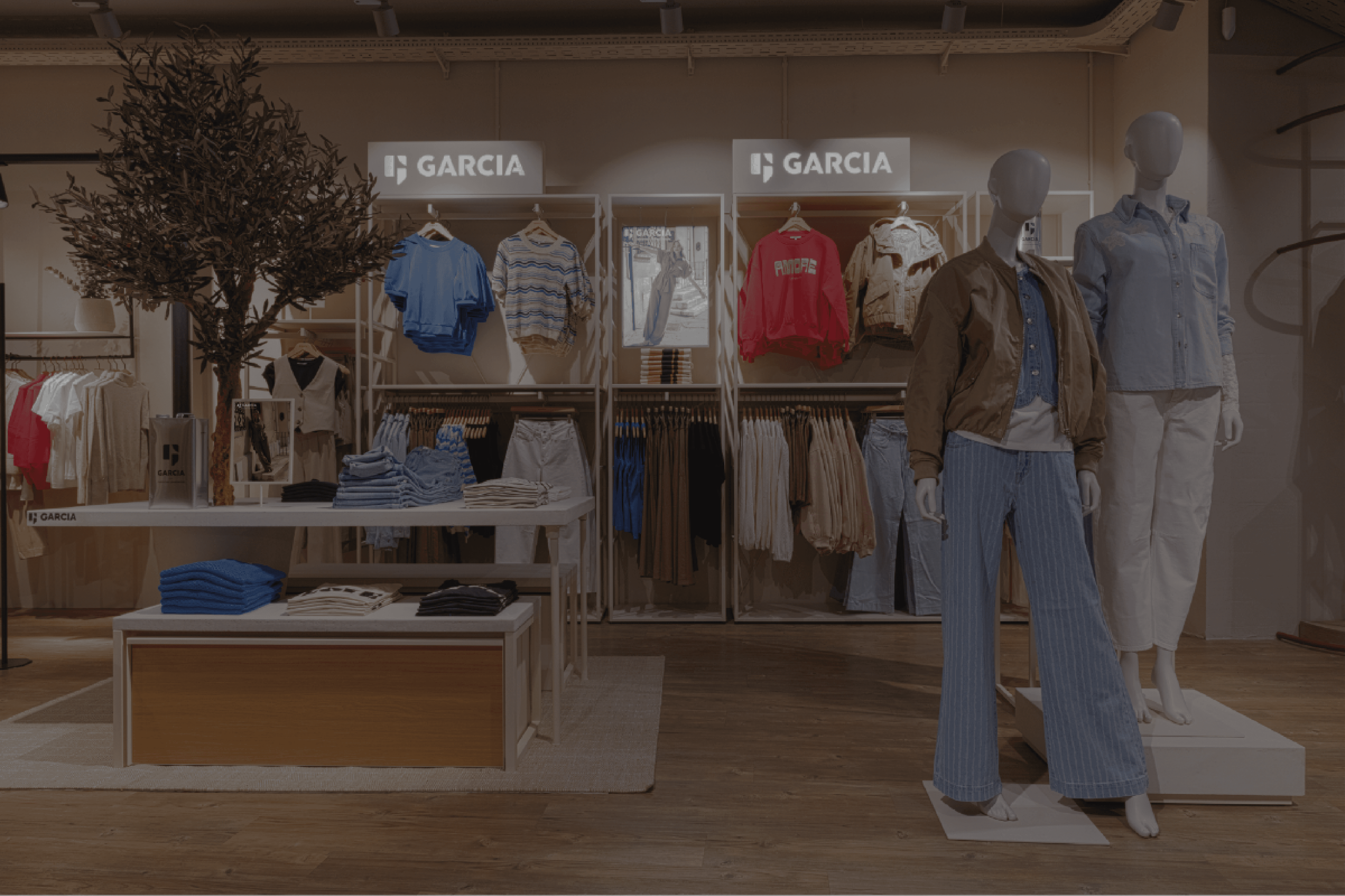 SHOP-IN-SHOP