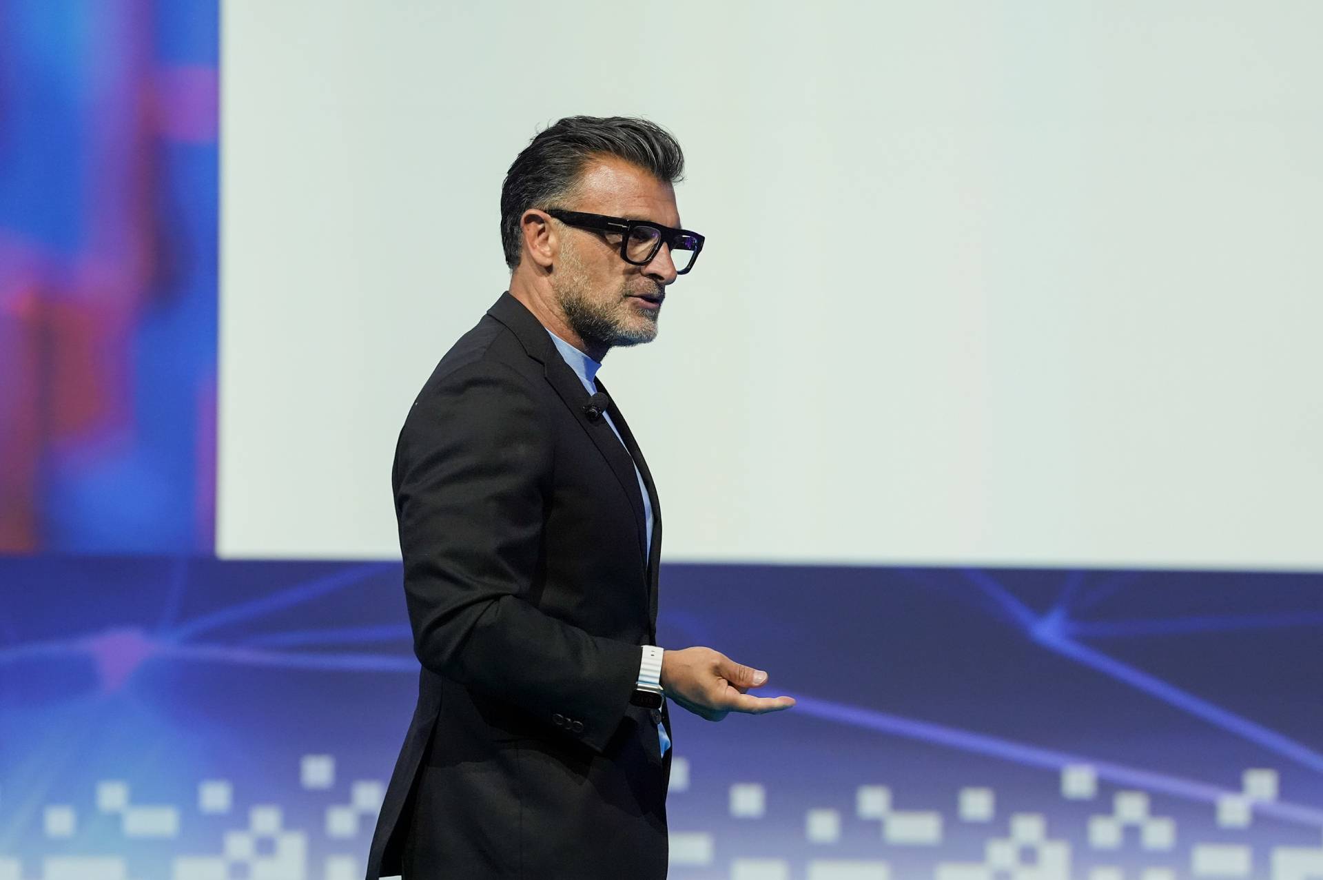 Why Are So Many Leaders Struggling to Adapt to AI?