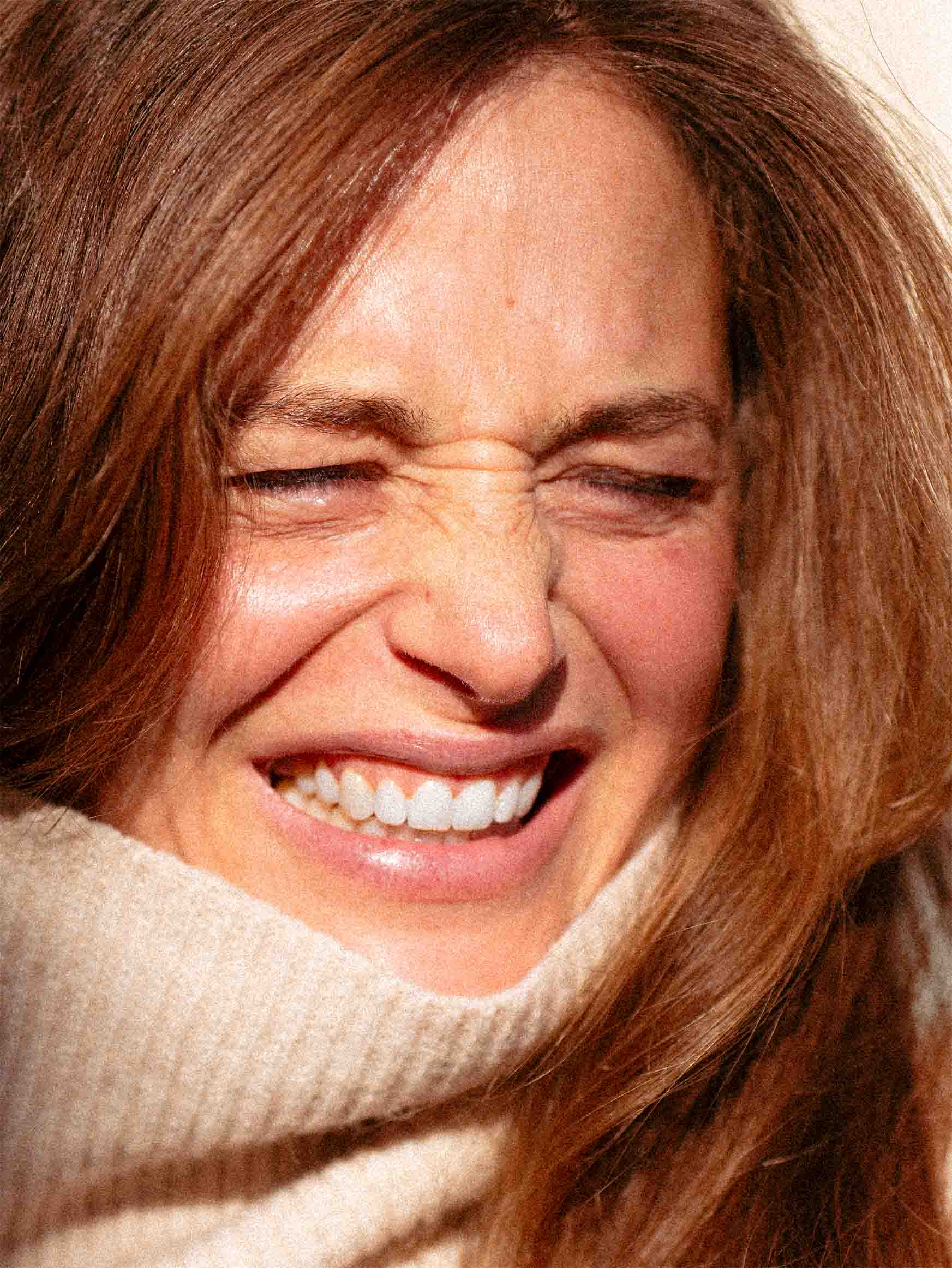 portrait féminin en gros plan pour Organe Sociale, photographie lifestyle skincare et direction artistique beauté