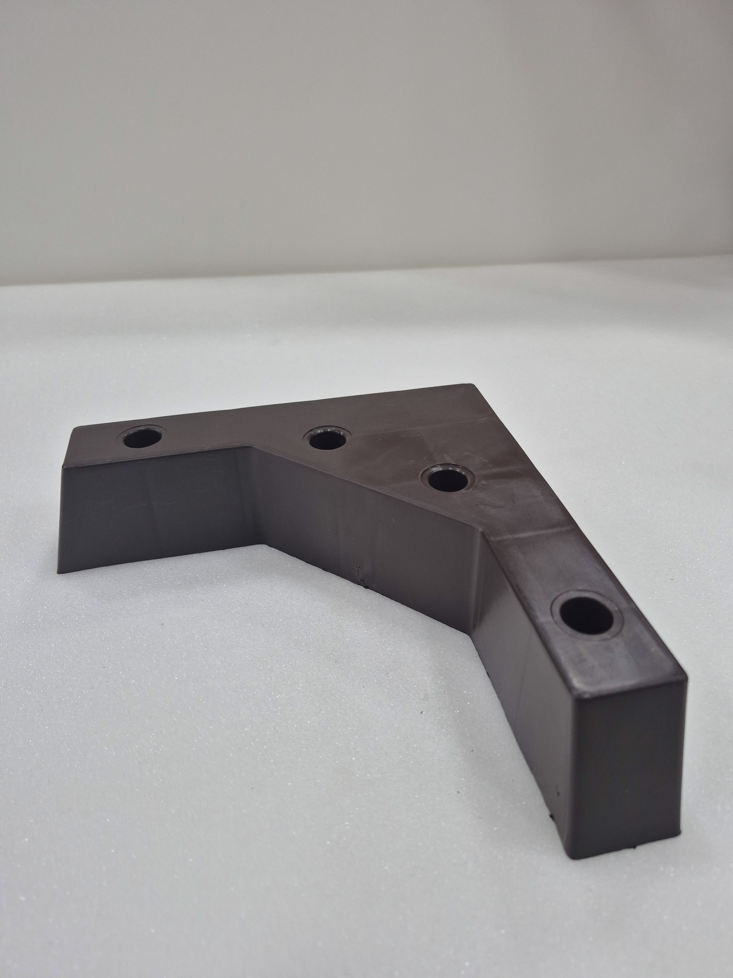 Kit 4 Pés Cantoneiras de Plástico 5 cm