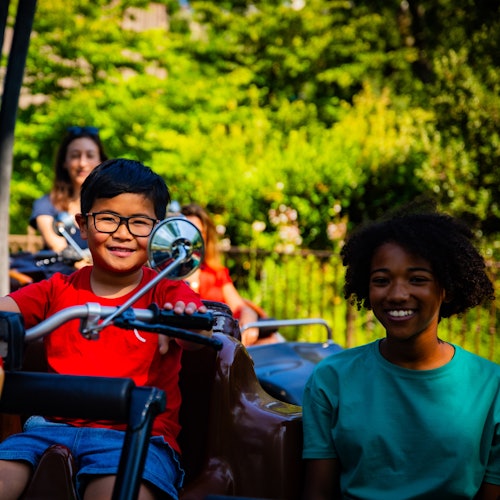 Voitures à la Jardin d'Acclimatation