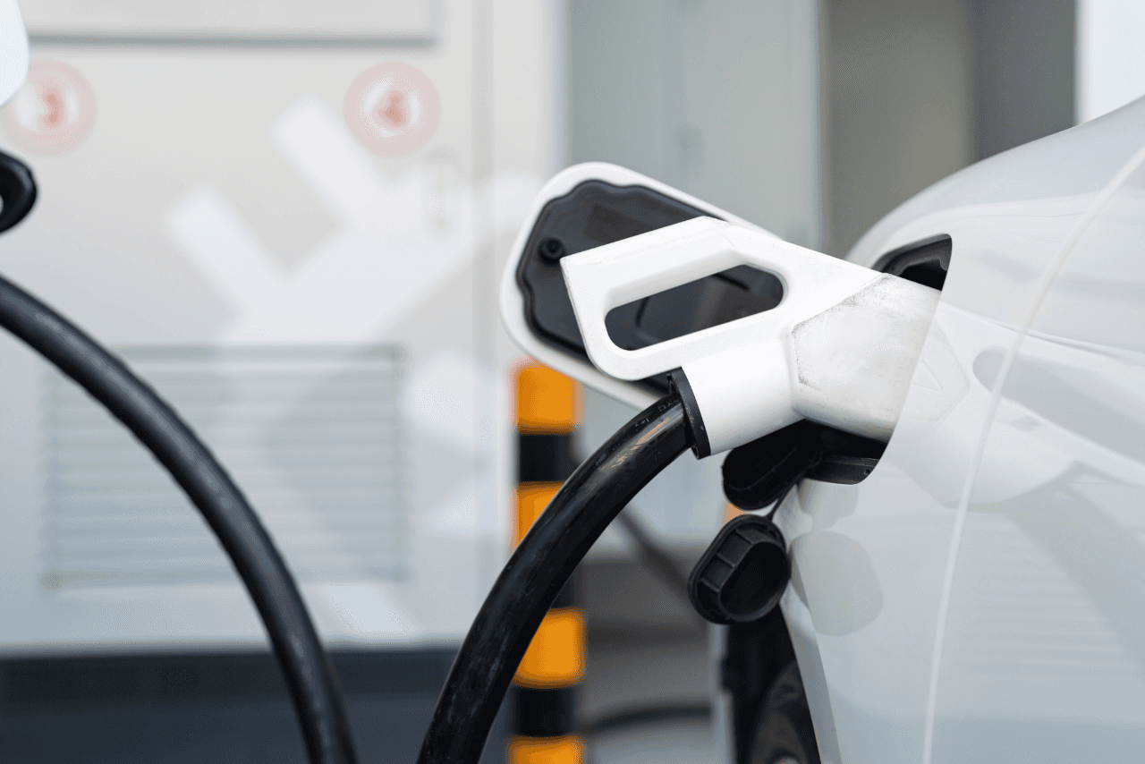 Elektromobilität reduziert CO₂-Emissionen und senkt laufende Kosten