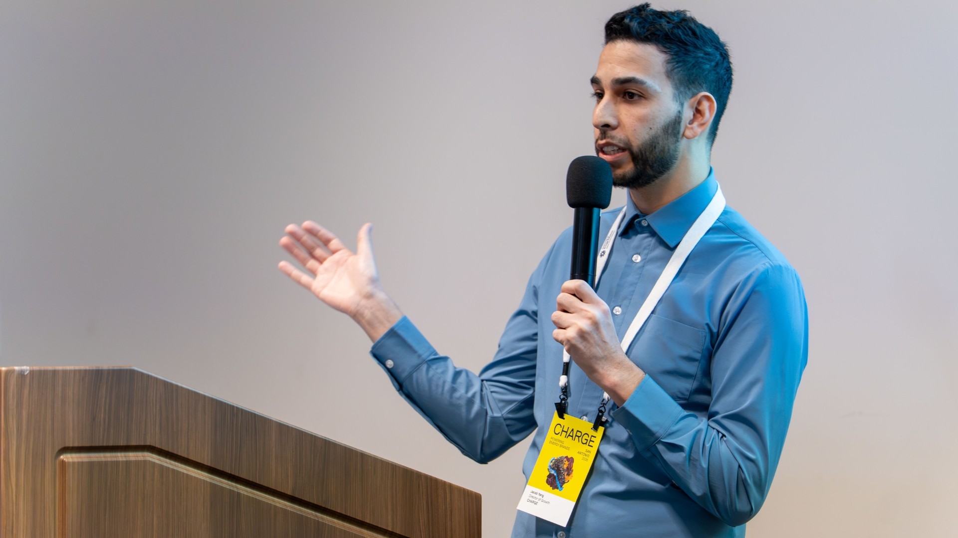 Jacob Yang speaking at the CHARGE NA conference about LinkedIn growth hacks for energy companies