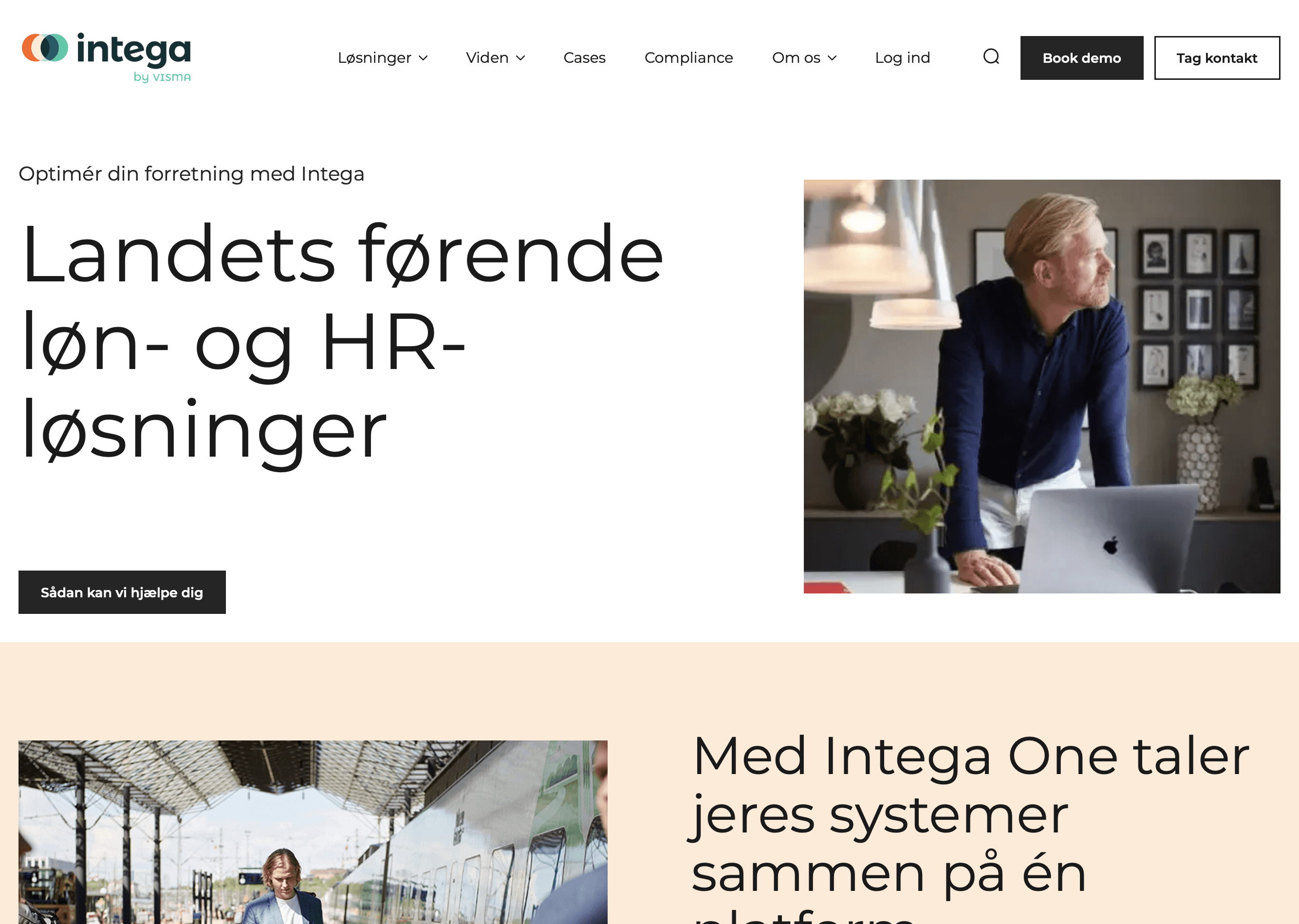 Screenshot of the main dashboard with gradients as background