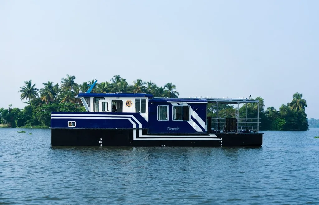 Are solar-powered boats safe