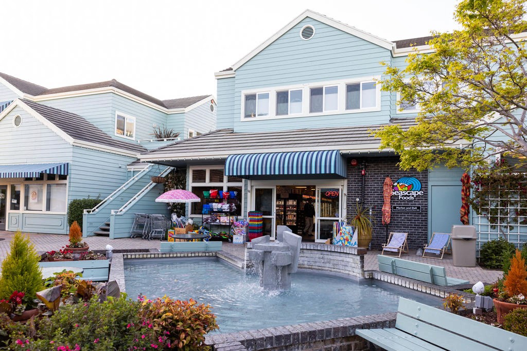 monterey shopping area: Seascape Village Shopping Center