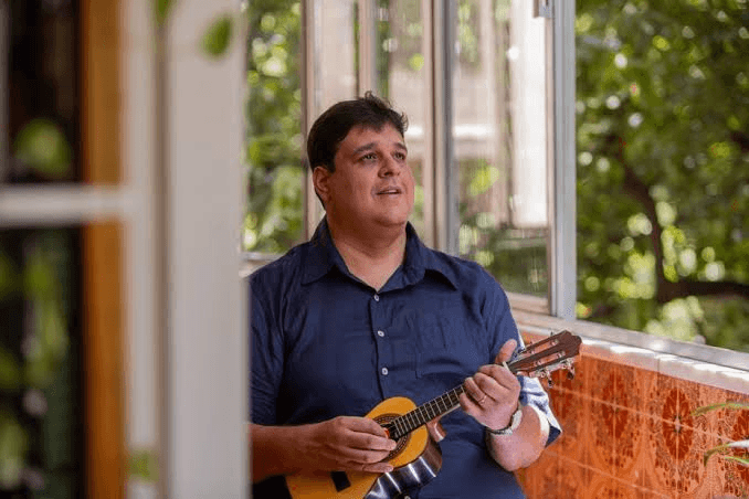 An image of office room with a room with a table and chairs
